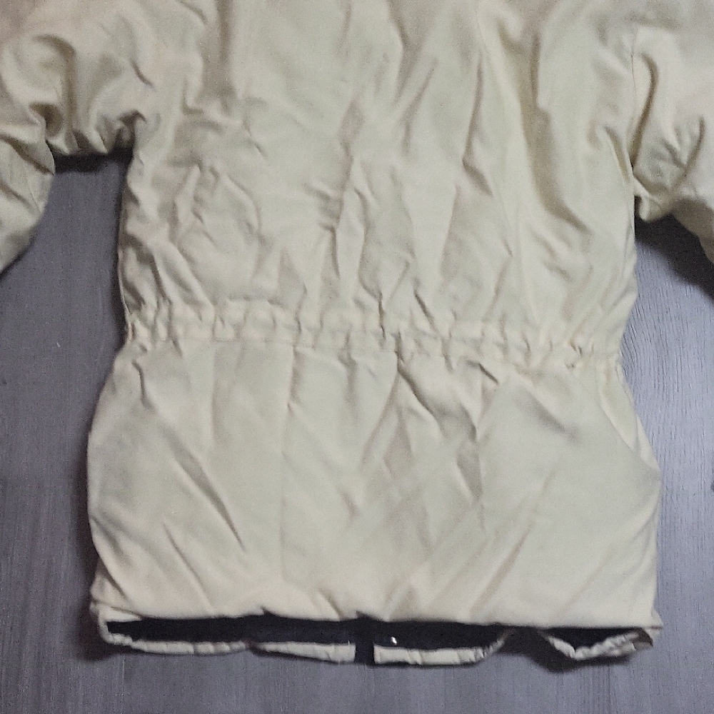 Women's Cream Puffer Jacket with Black Details - Picture 11 of 16